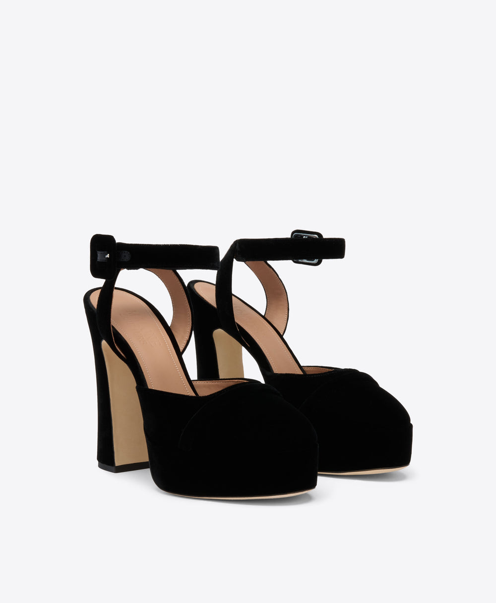 Mora Buckle 125 Black Platforms Malone Souliers