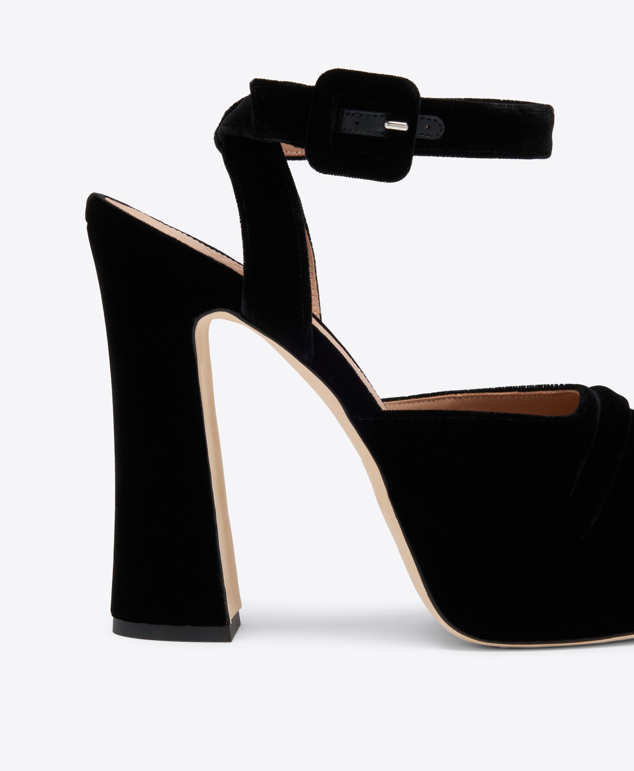 Mora Buckle 125 Black Platforms Malone Souliers