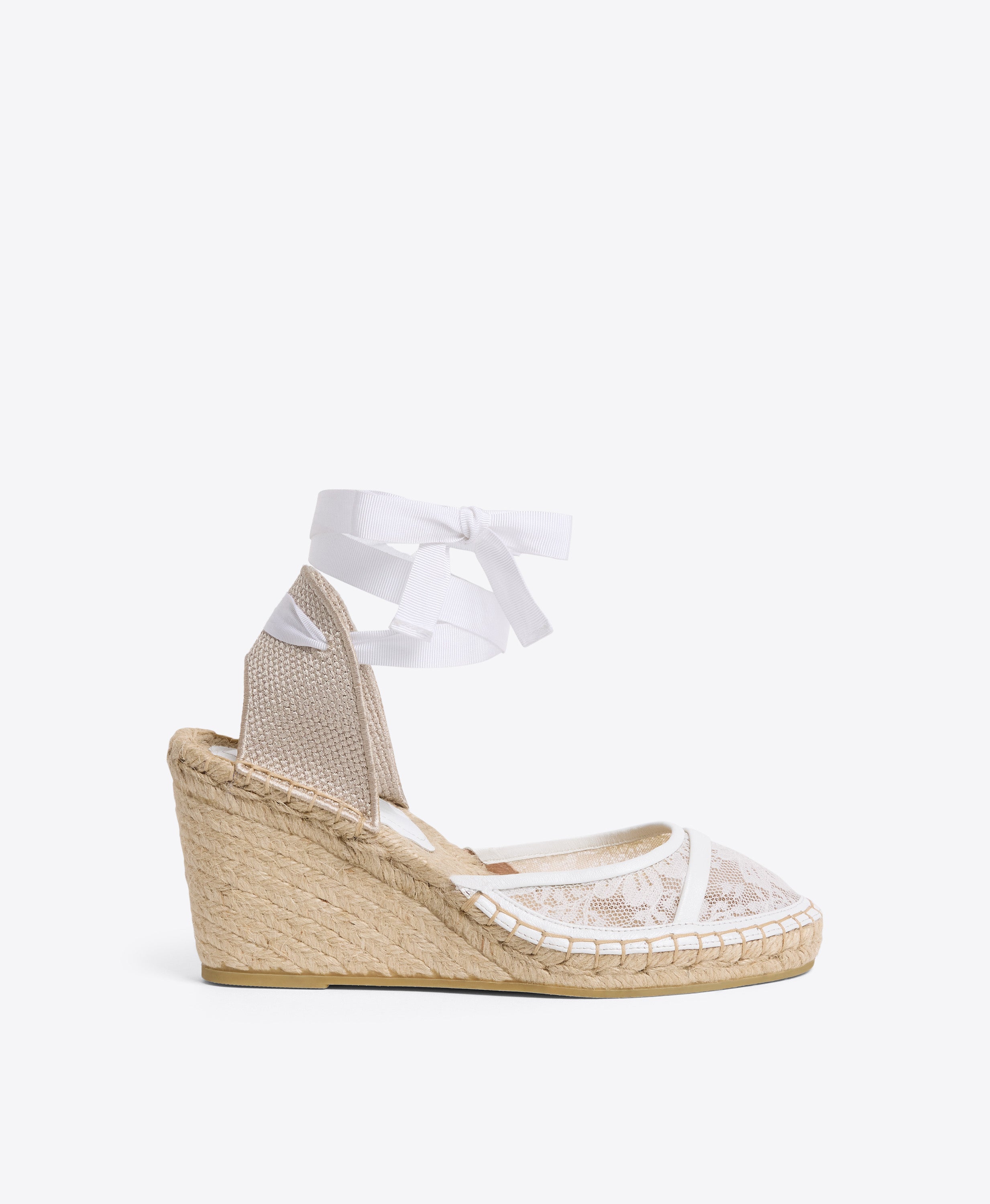Selen 70 Lace Wedge